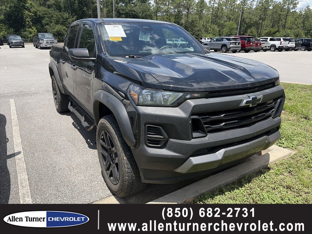 2024 Chevrolet Colorado 4WD Trail Boss Crew Cab Short Box's photo