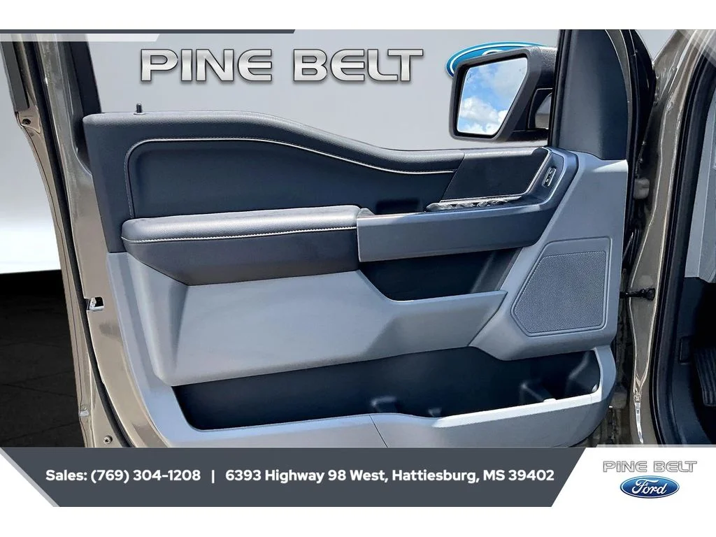 New 2026 Marsh Gray Ford XLT image 18