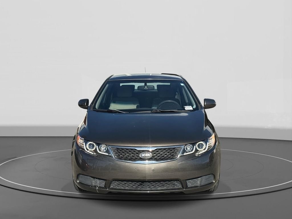 Used 2013 Kia Forte EX with VIN KNAFU4A22D5687137 for sale in Los Angeles, CA