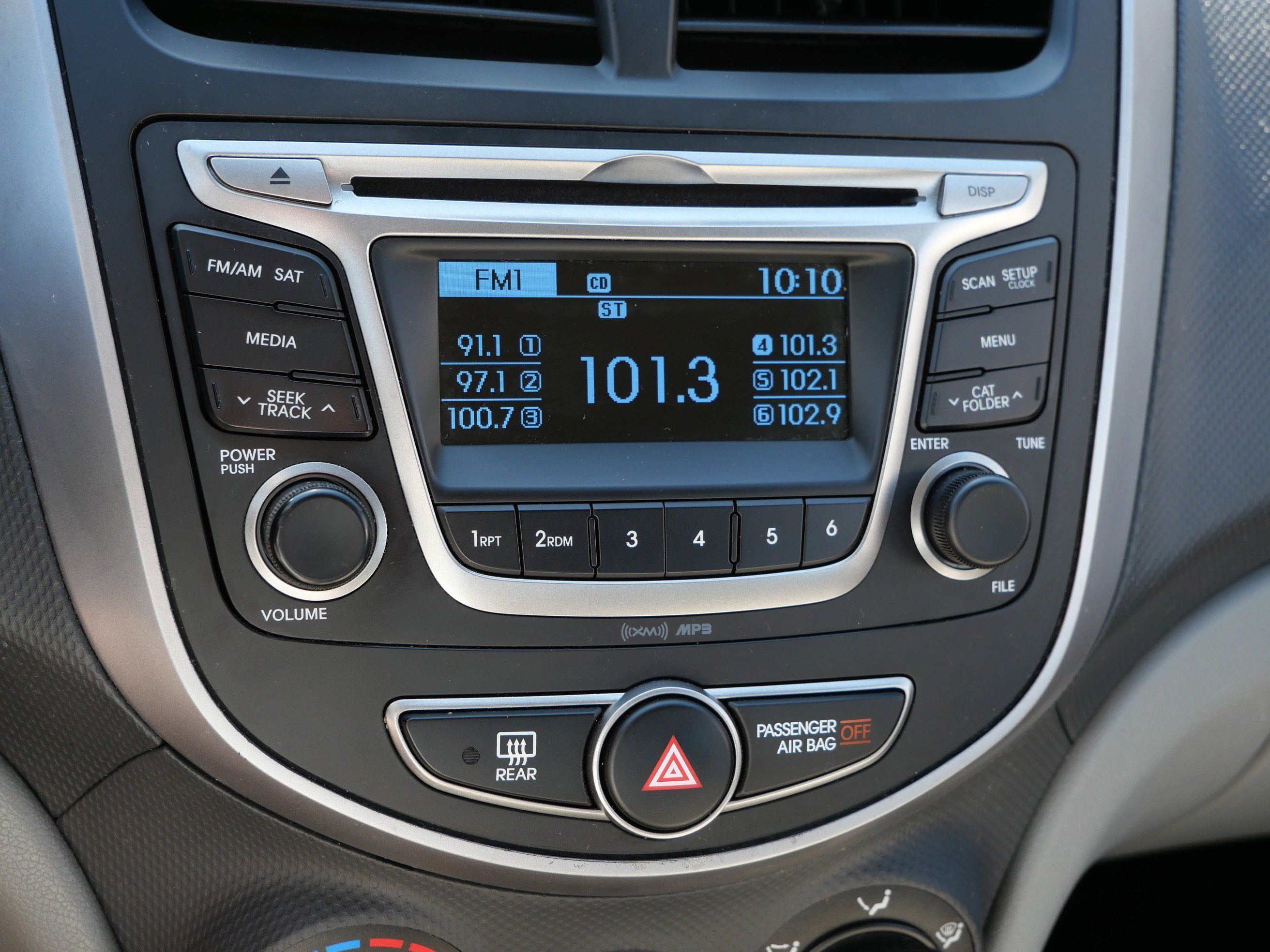 Used 2017 Century White Hyundai SE image 22