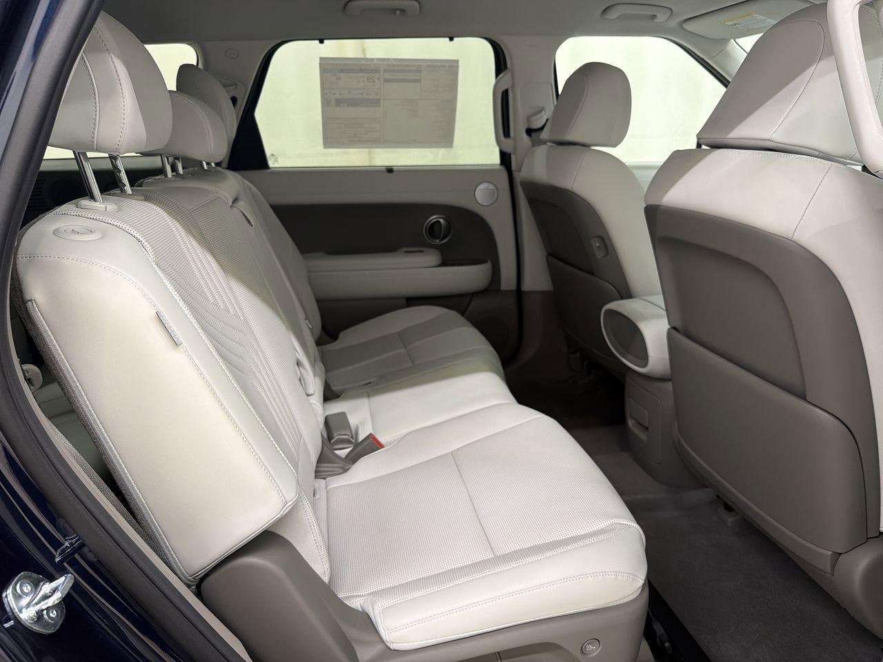 New 2026 Classy Blue Pearl Hyundai SEL 8P image 19