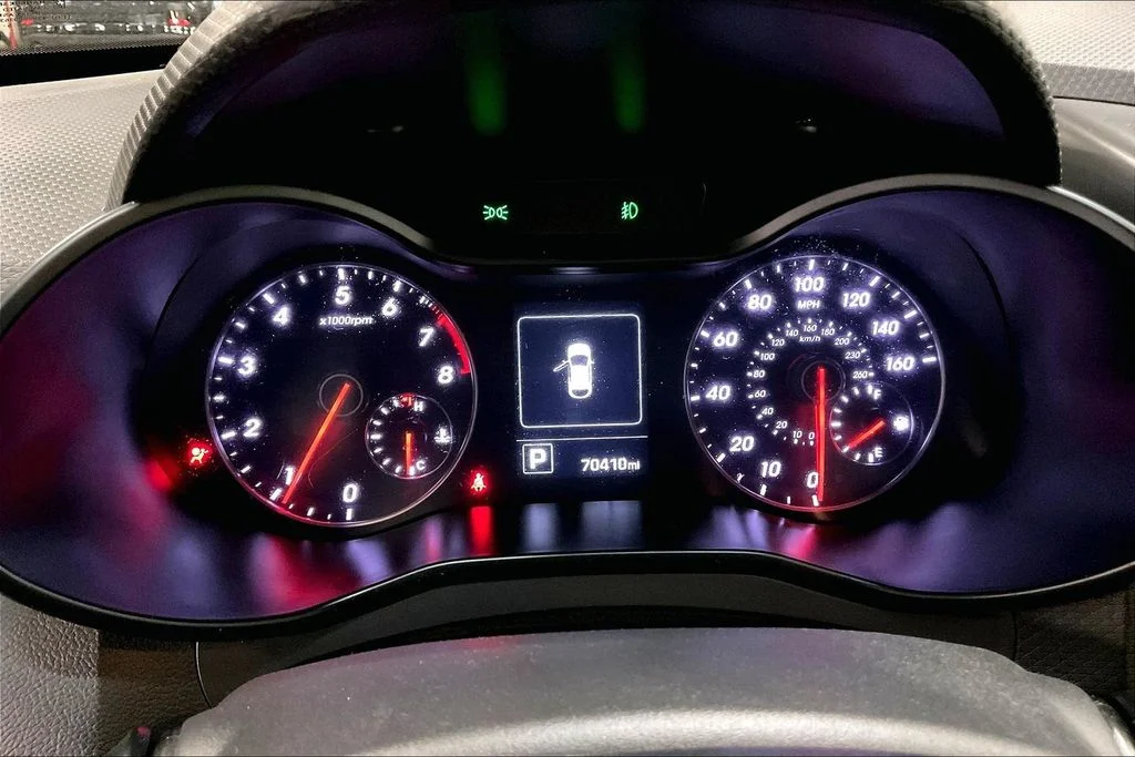 Used 2016 Silver Hyundai Turbo image 20