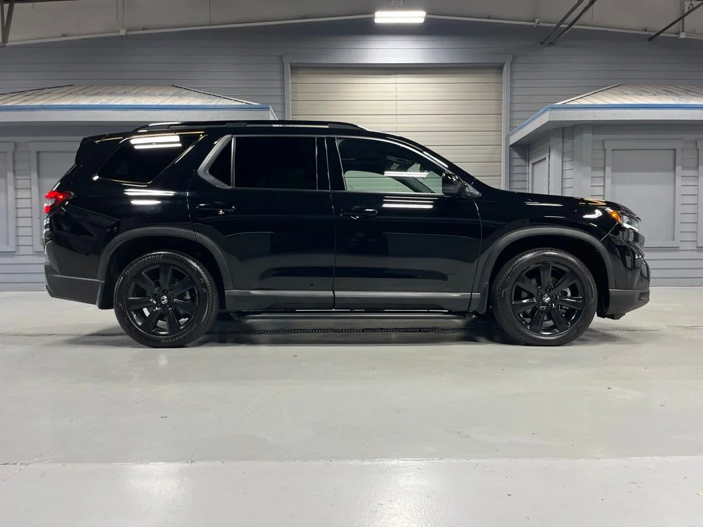 2025 Honda Pilot Black Edition - Photo 8