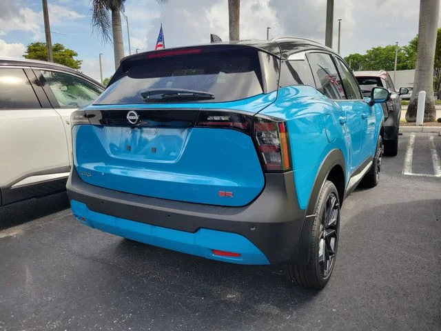 New 2026 Arctic Ice Blue Metallic / Super Black Two-tone Nissan SR image 4
