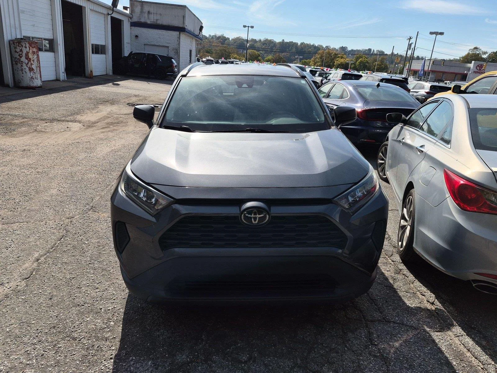 Used 2020  TOYOTA LE image 2
