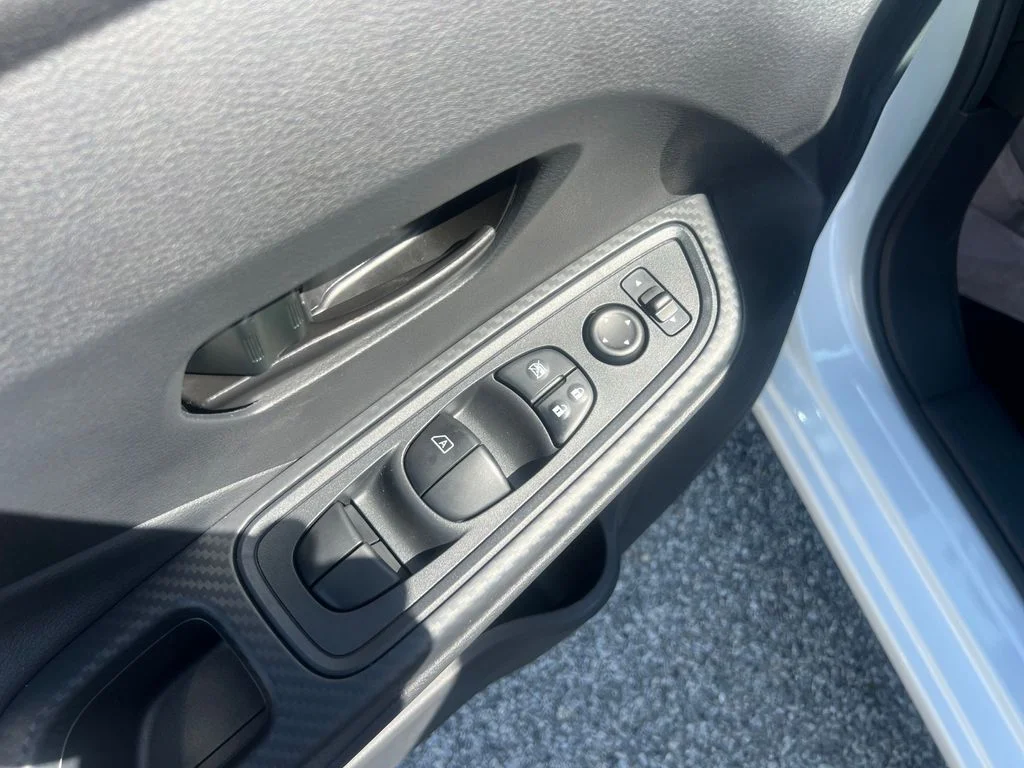 2025 Nissan Versa Sedan S - Photo 12