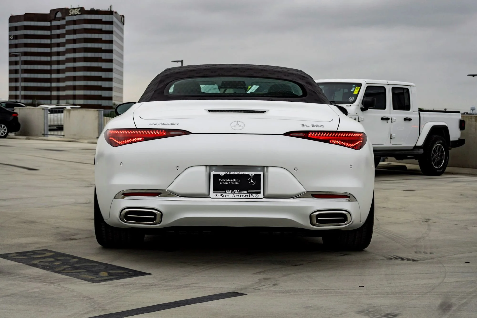 New 2026 White Mercedes-Benz Maybach SL 680 Monogram Series image 6
