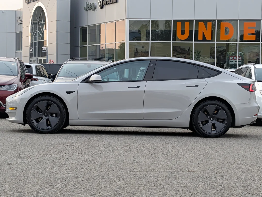 Certified Used 2022 White Tesla Long Range - - AWD - Self-Driving - Leather - Traffic Aware & More! image 5