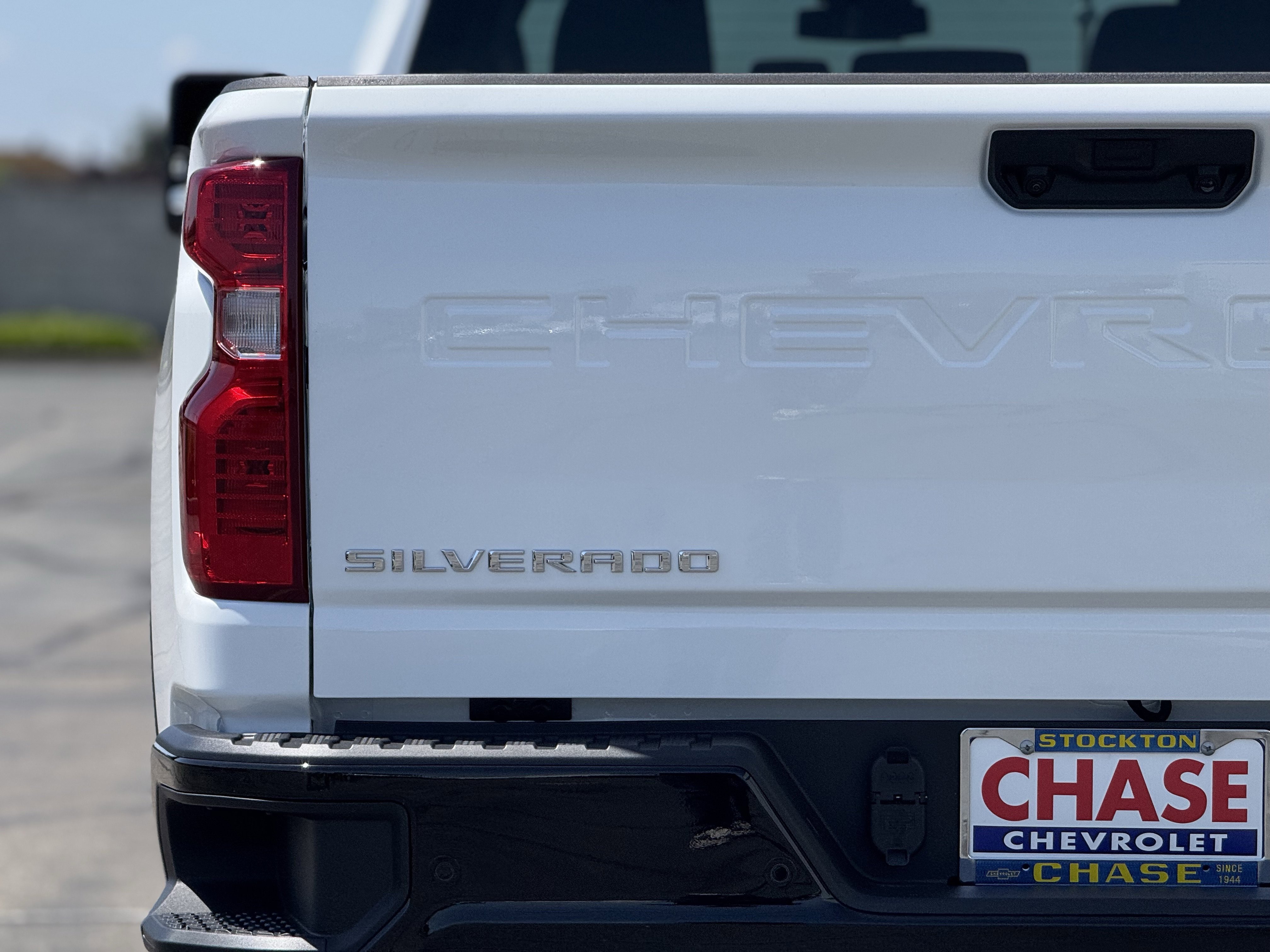 New 2026 Summit White Chevrolet Custom image 7