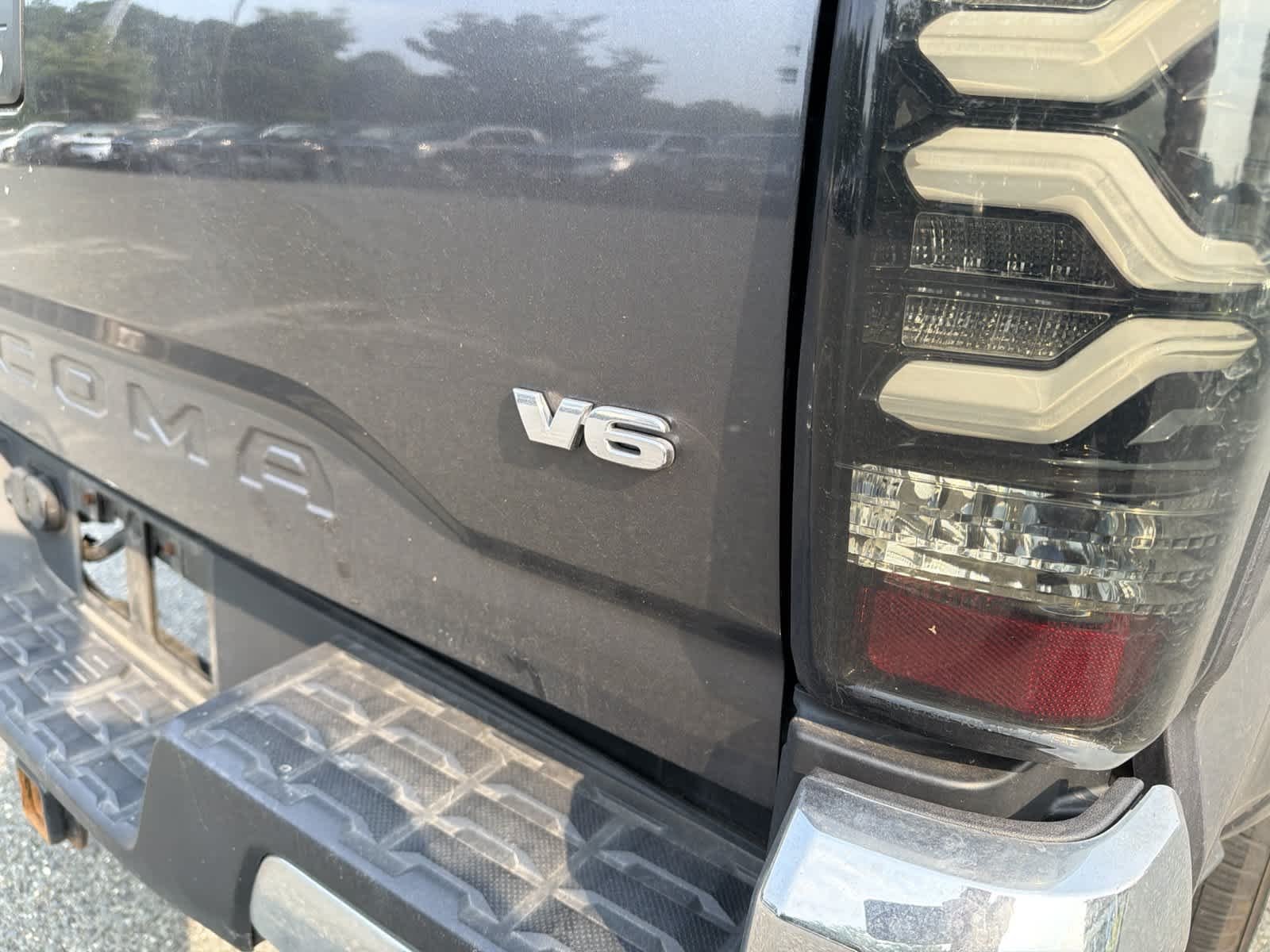 Used 2023 Magnetic Gray Metallic Toyota SR5 image 23