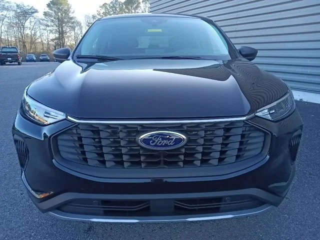 New 2026 Agate Black Metallic Ford Active® image 8