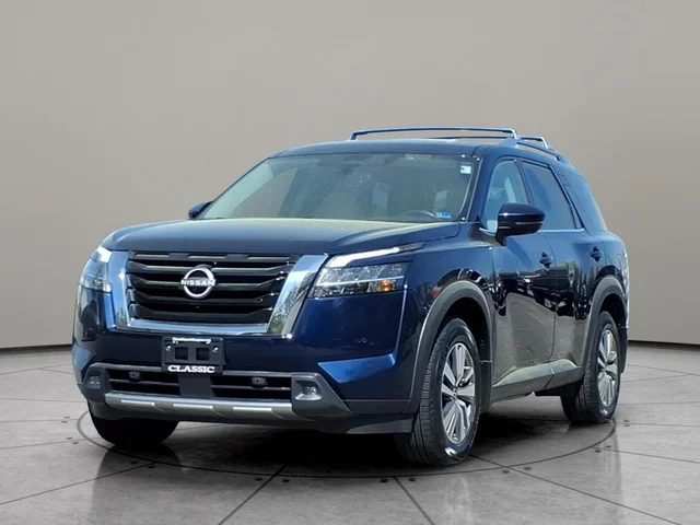 2022 Nissan Pathfinder SL