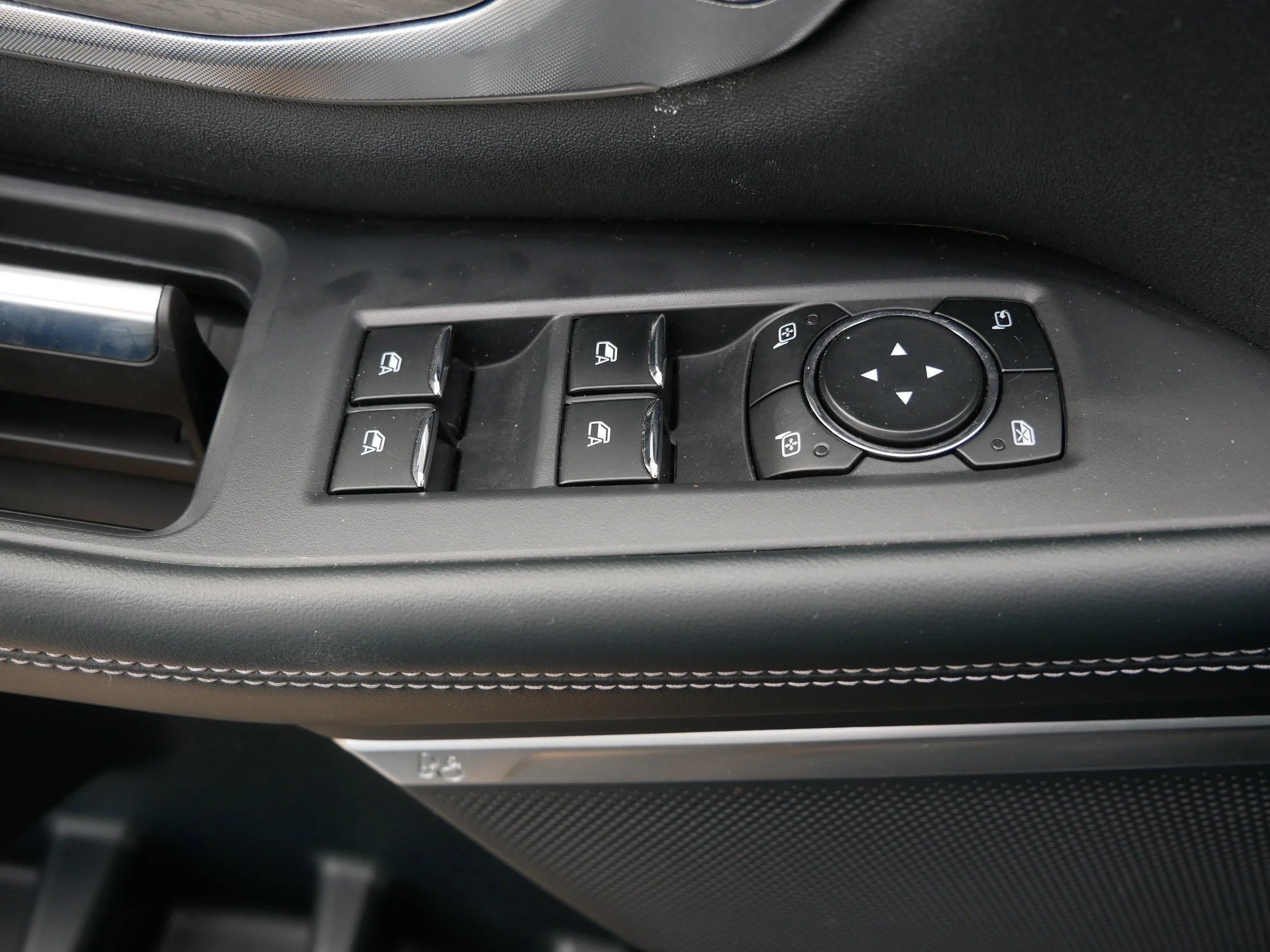 Used 2025 Agate Black Metallic Ford Platinum image 20