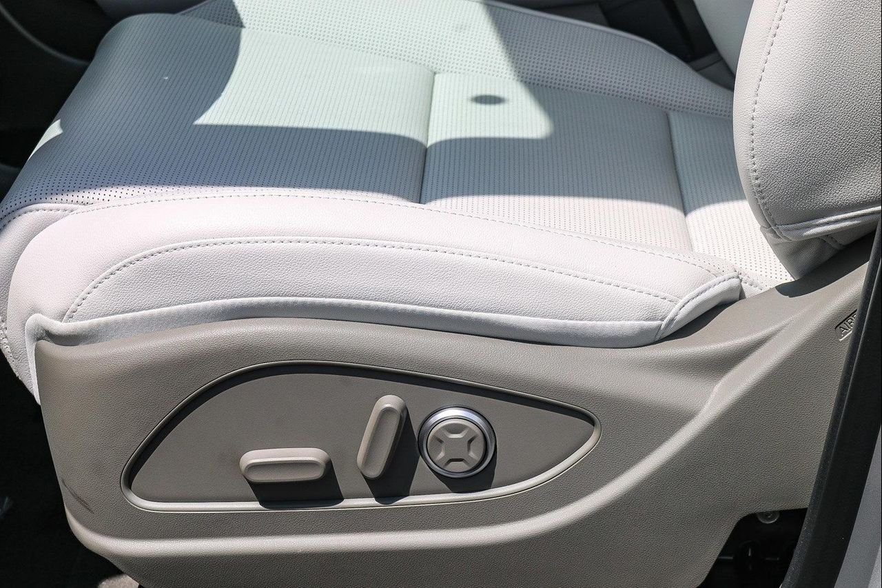 New 2026 Silver Hyundai Limited image 22
