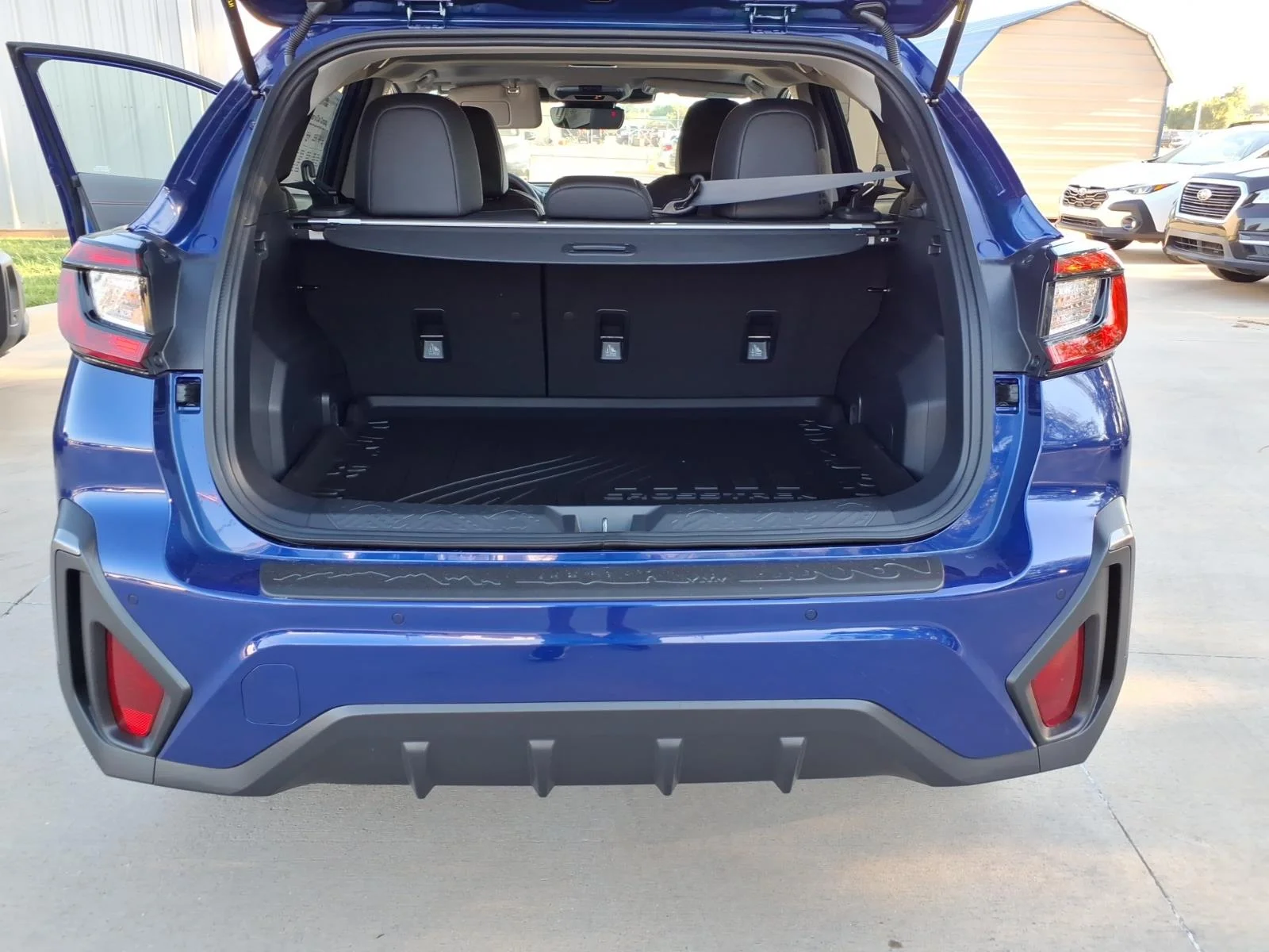 New 2026 SAPPHIRE BLUE PEARL Subaru Limited image 17