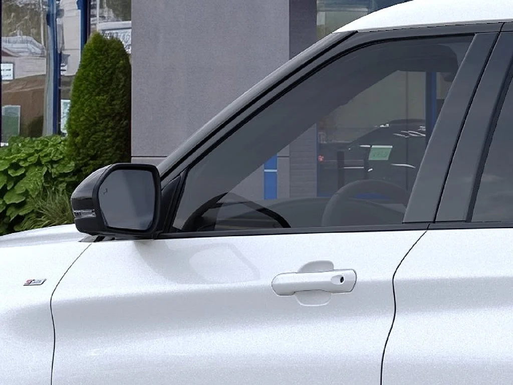 New 2026 Star White Metallic Tri-Coat Ford ST-Line image 20