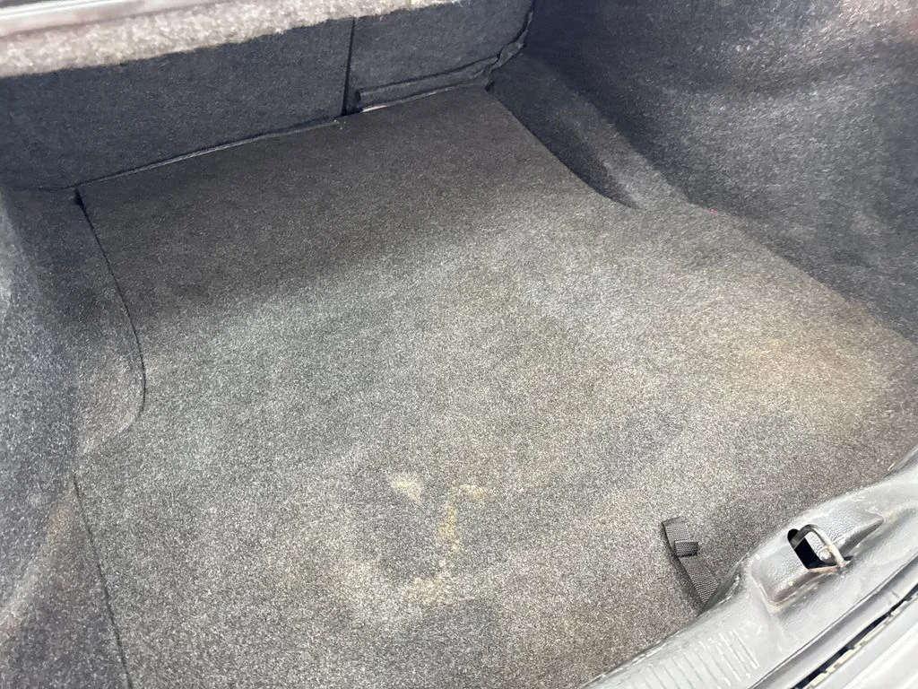 Used 2018 Gray Dodge SXT image 79