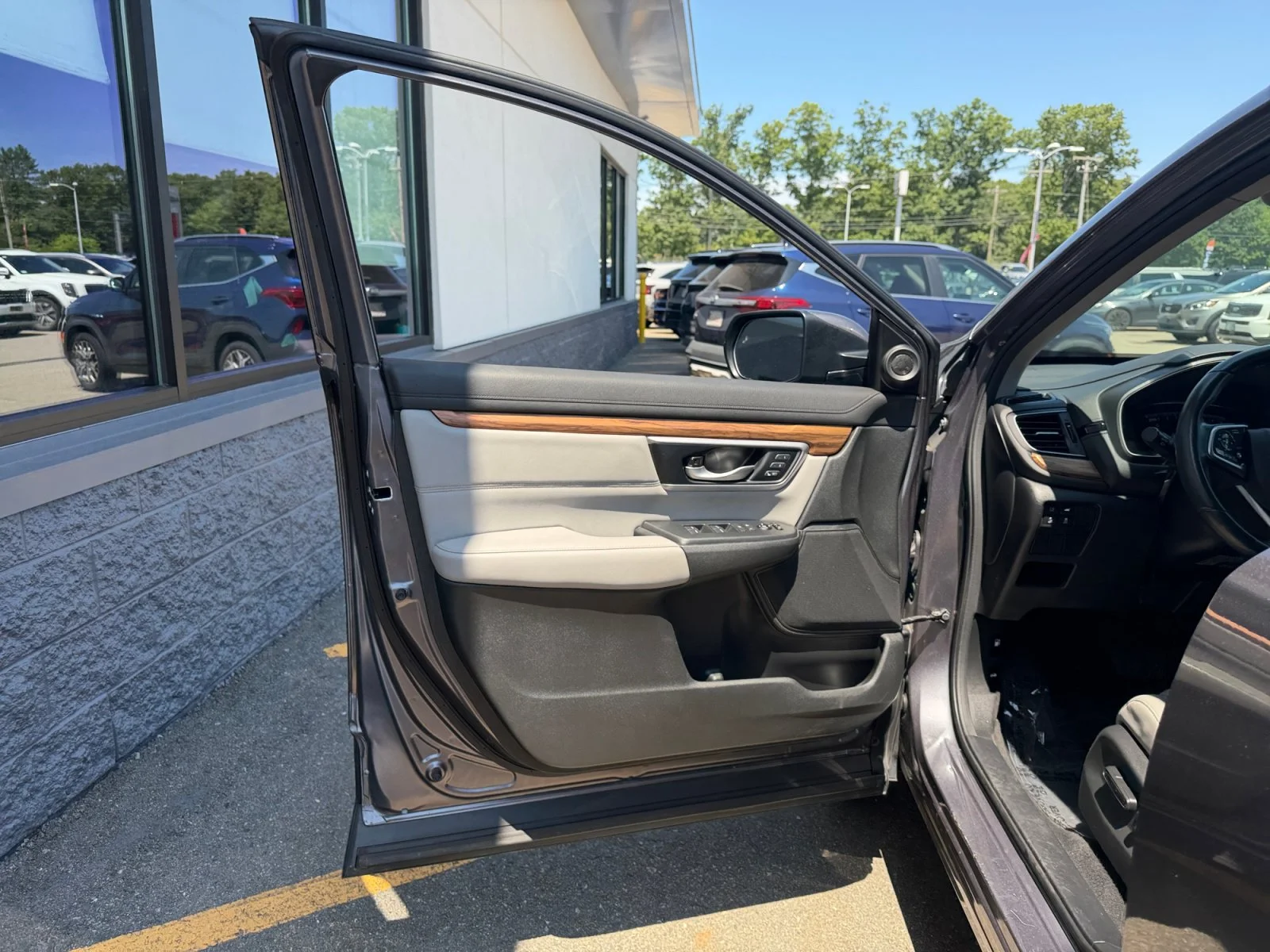 Used 2020 Gray Honda EX-L image 29