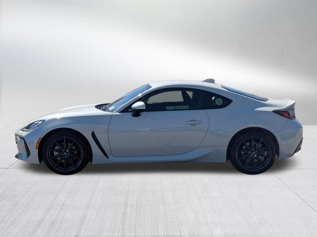 New 2026 CRYSTAL WHITE PEARL Subaru Limited image 12