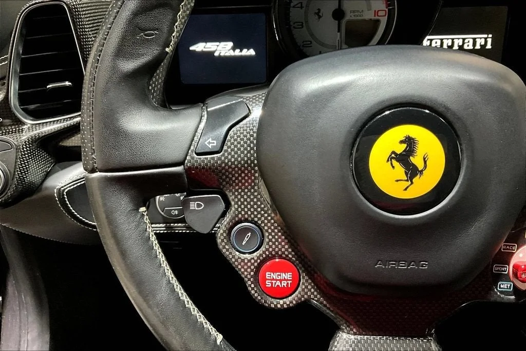 Used 2015 Grigio Silverstone Ferrari  image 11