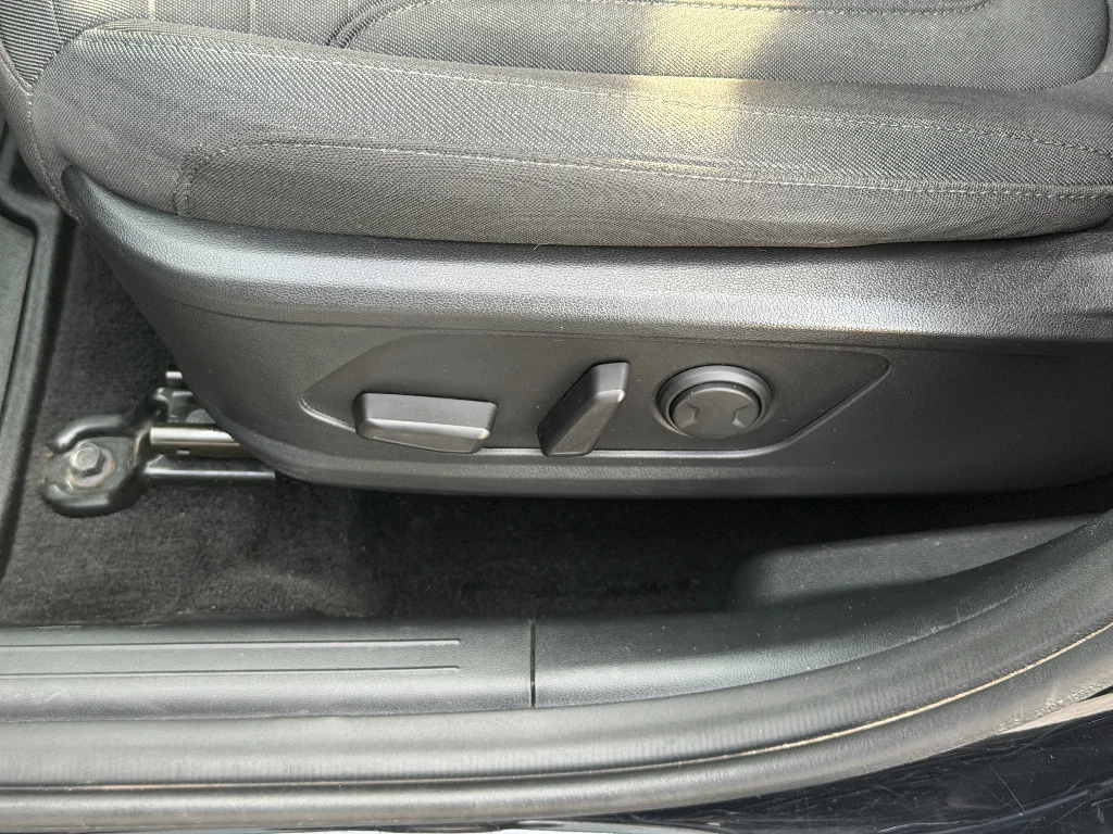 Used 2022 Phantom Black Hyundai SEL Premium image 19