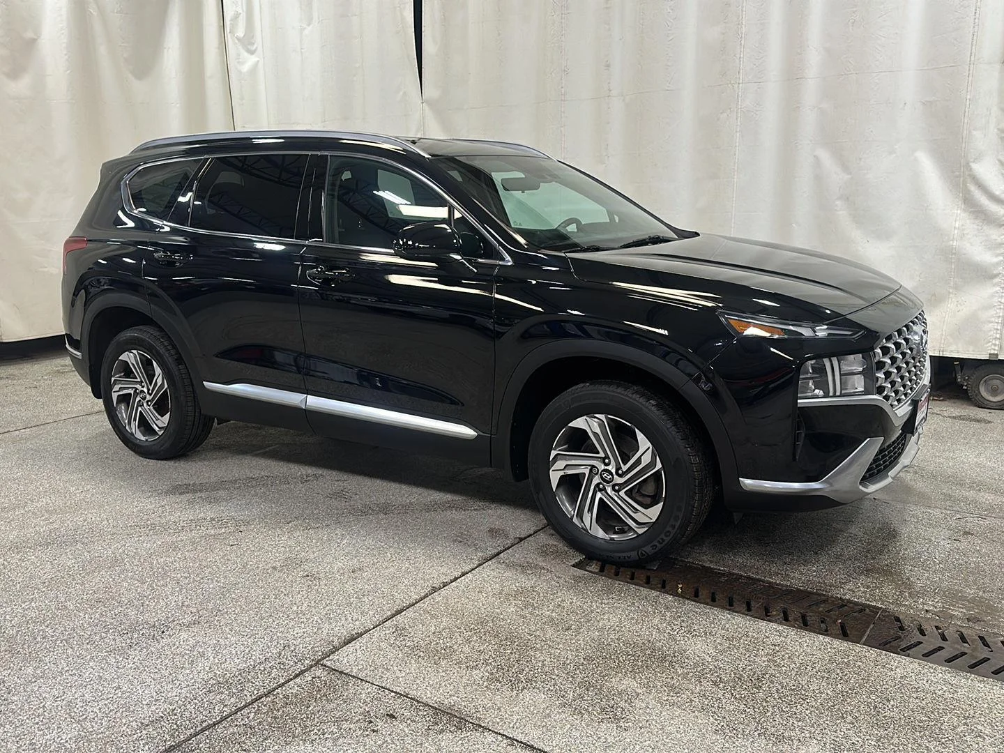 Used 2022 Twilight Black Hyundai SEL image 7