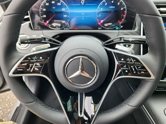 New 2026 MANUFAKTUR Alpine Grey Mercedes-Benz E 350 image 19