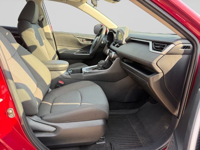 Certified Used 2023 Pearl Toyota XLE image 15