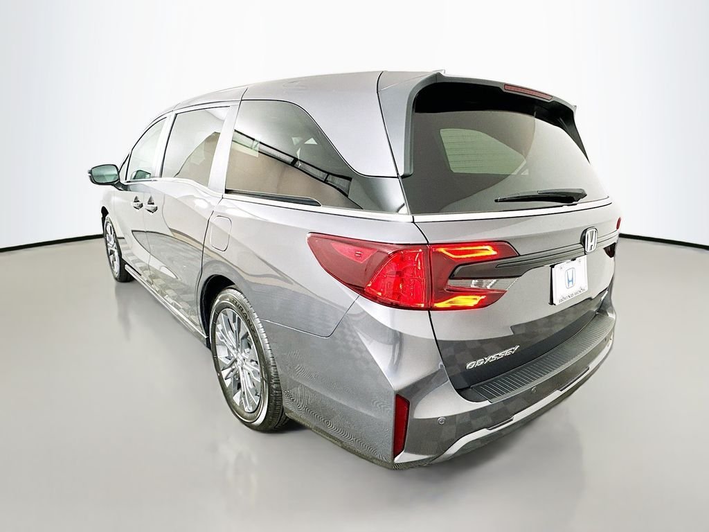 New 2026 Modern Steel Metallic Honda Touring image 7