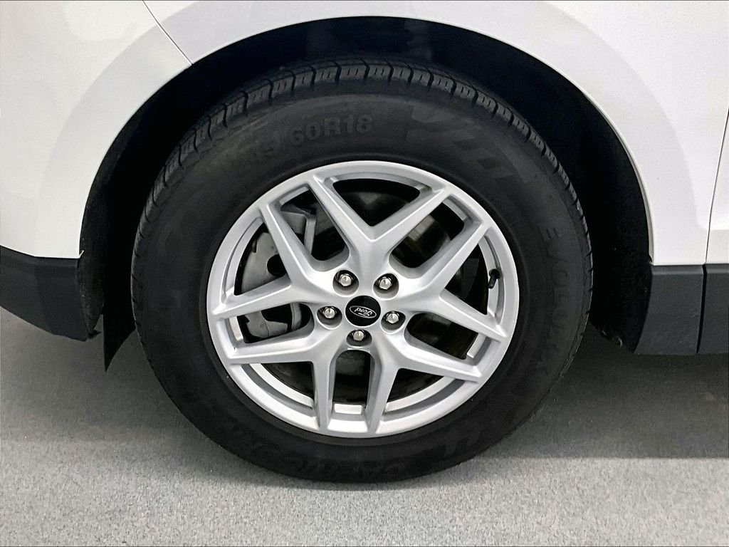 Used 2023 Oxford White Ford SEL image 7