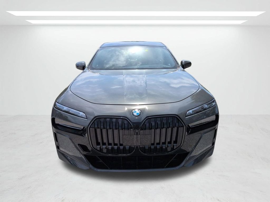 New 2026 Gray Metallic BMW 760i xDrive image 9