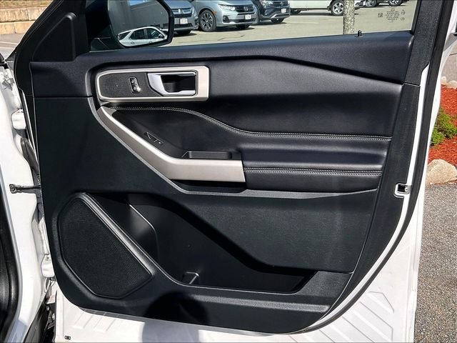 Used 2023 White Ford XLT image 12