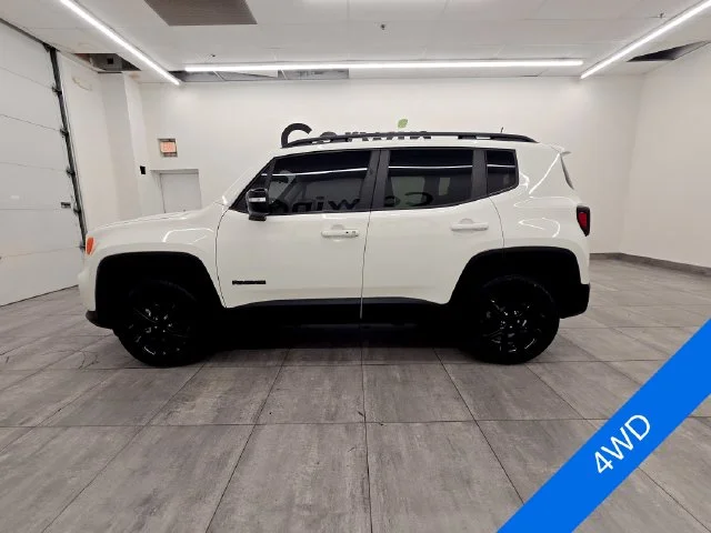 Used 2023 Alpine White Clearcoat Jeep Altitude image 2
