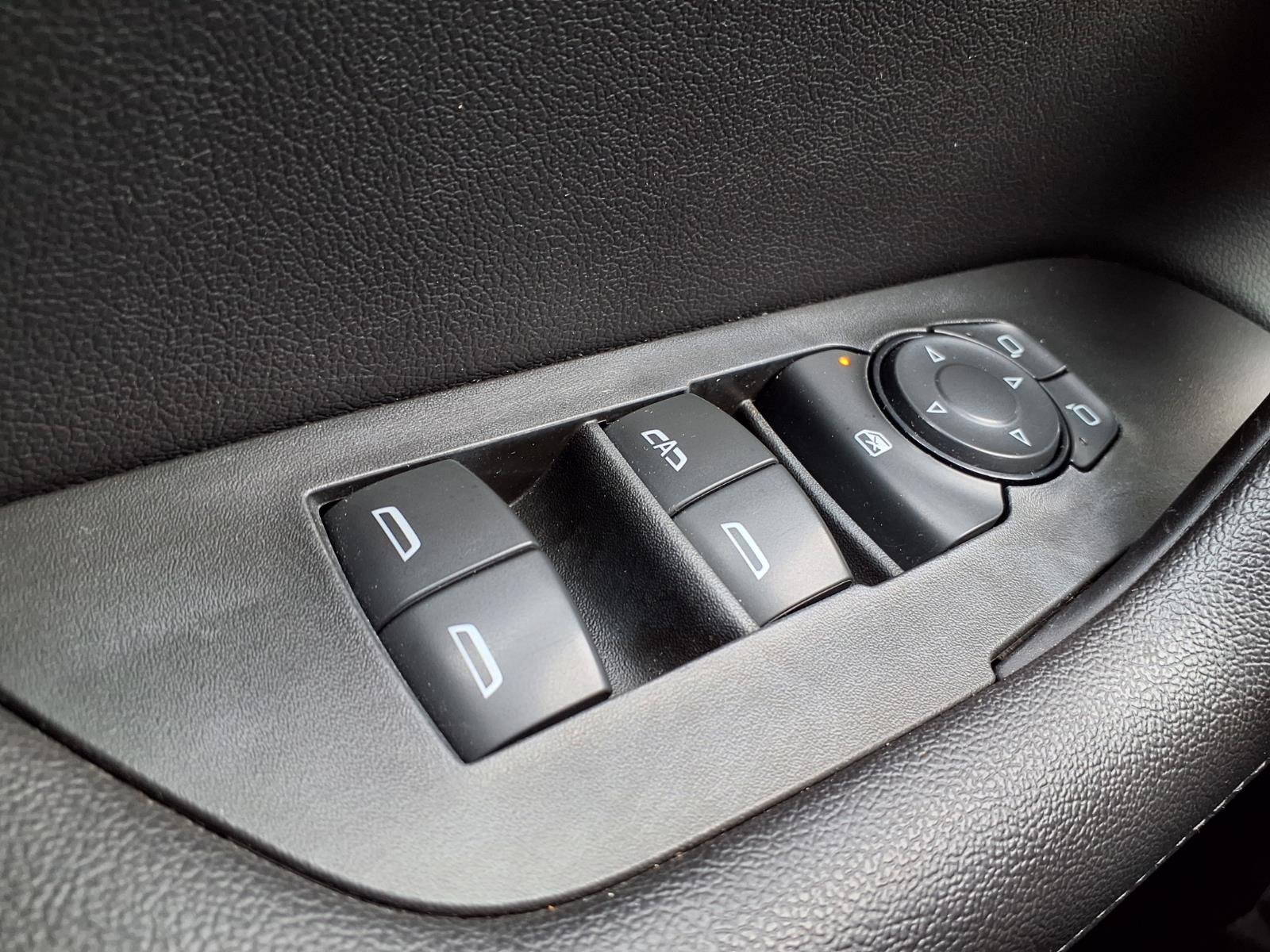 Used 2021 SILVER ICE METALLIC Chevrolet LT image 21