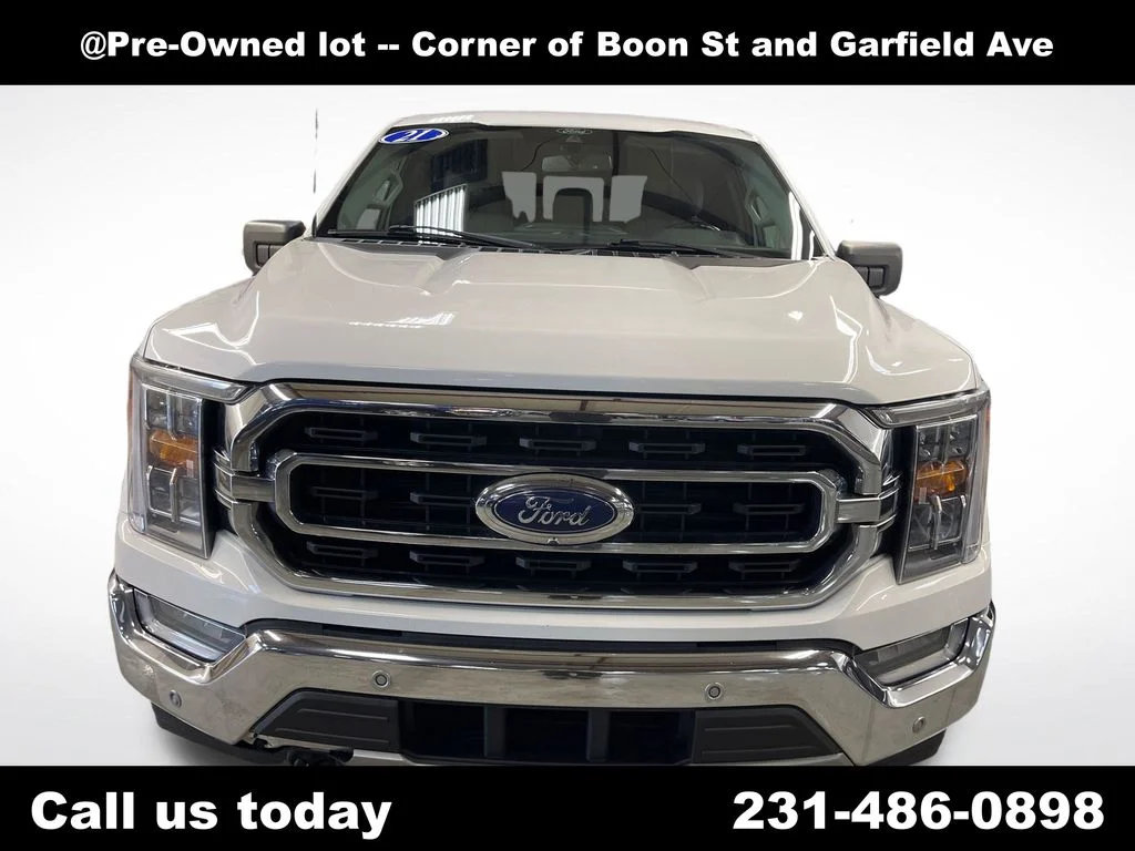 Used 2021 White Ford XLT image 12