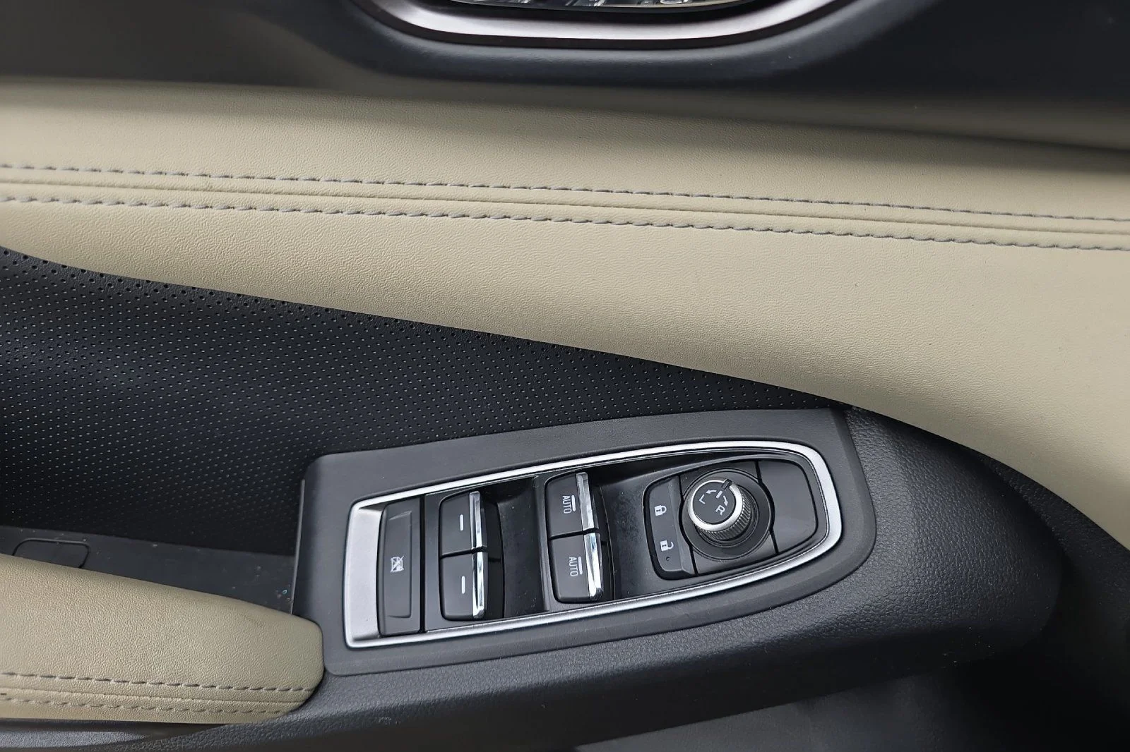 Used 2022 Brown Subaru Limited image 8