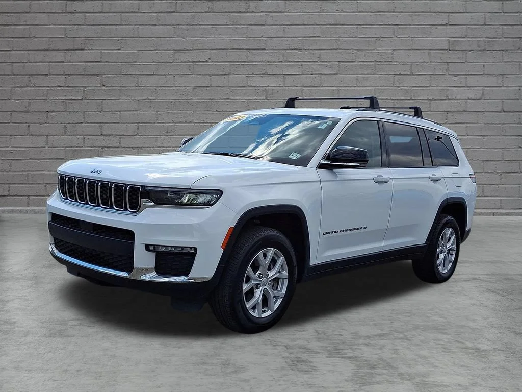 Used 2023 Bright White Clearcoat Jeep Limited image 6