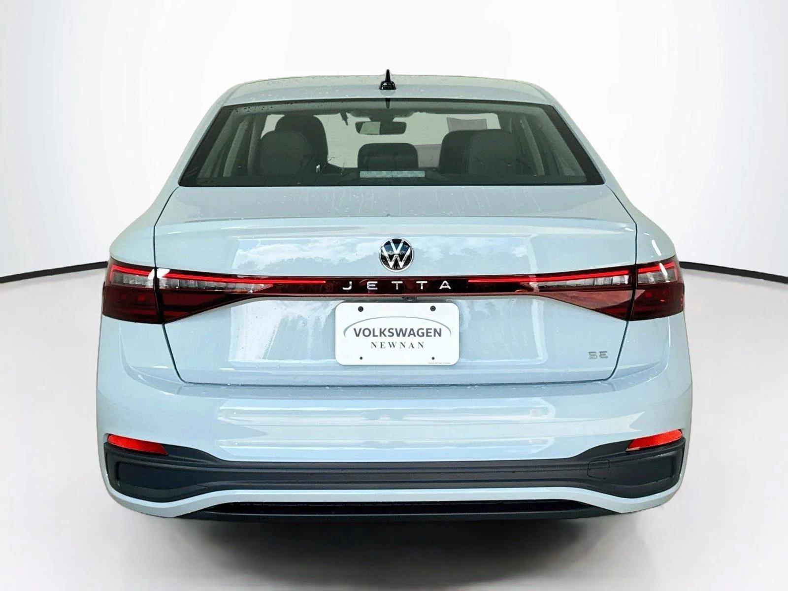 New 2027 GRAY Volkswagen SE image 5
