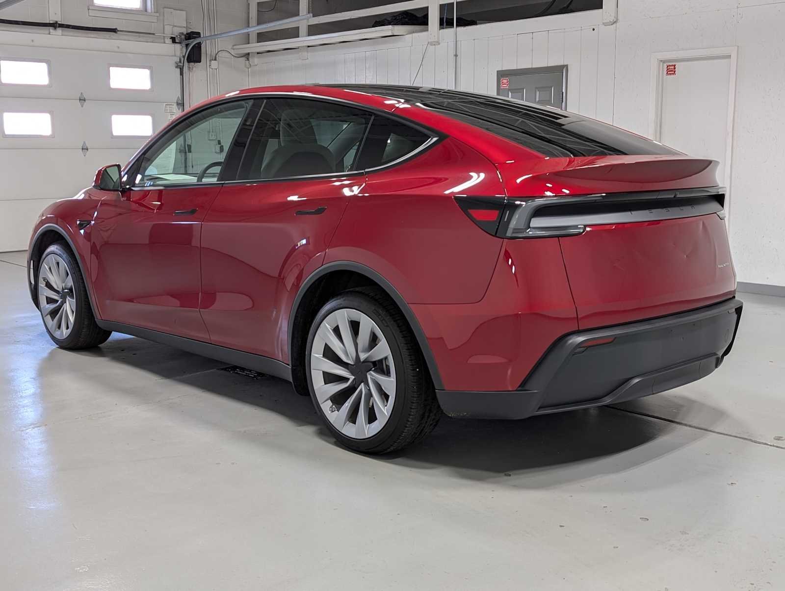 Used 2026  Tesla  image 10
