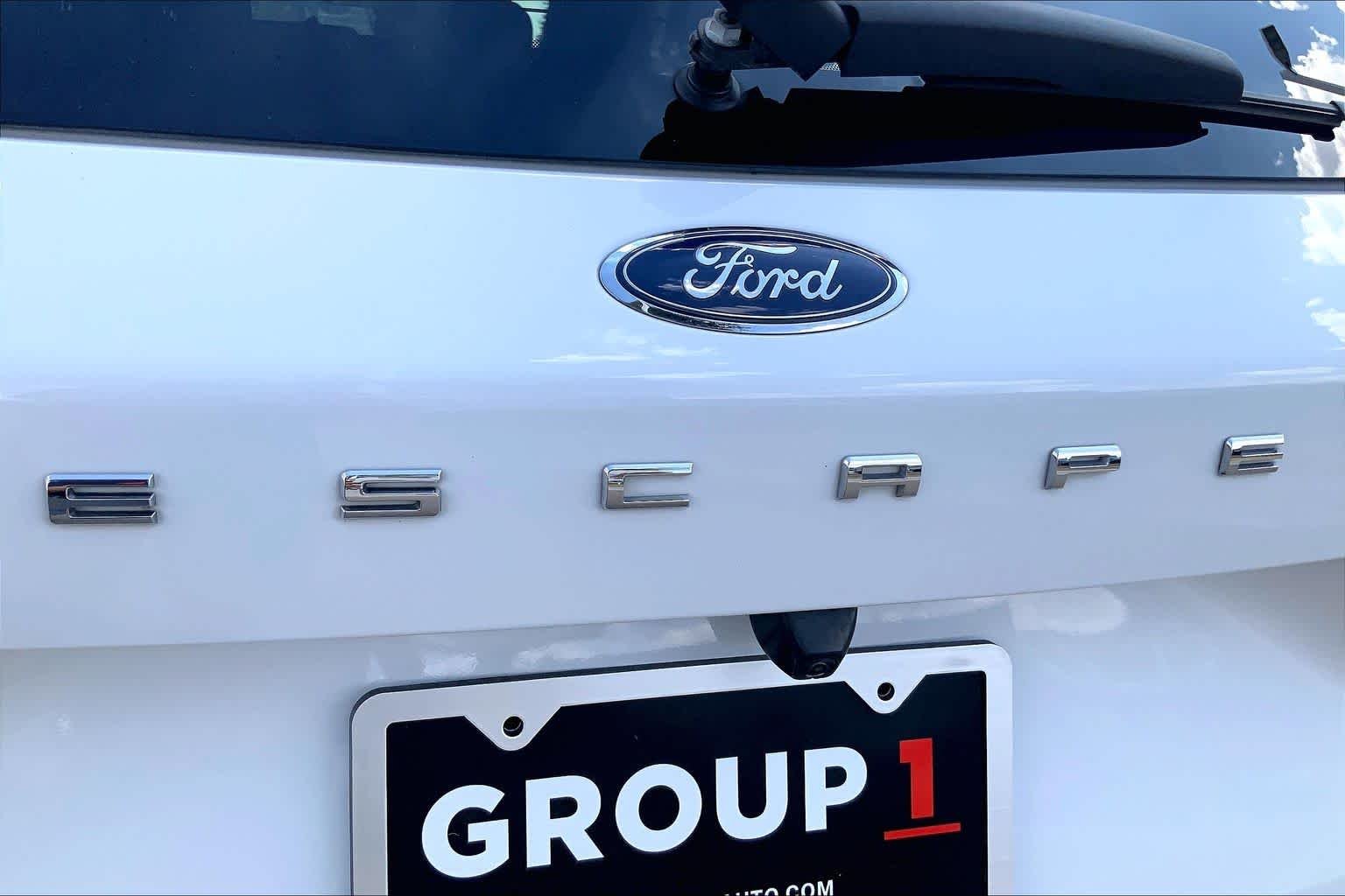 Used 2025 Oxford White Ford Active image 32