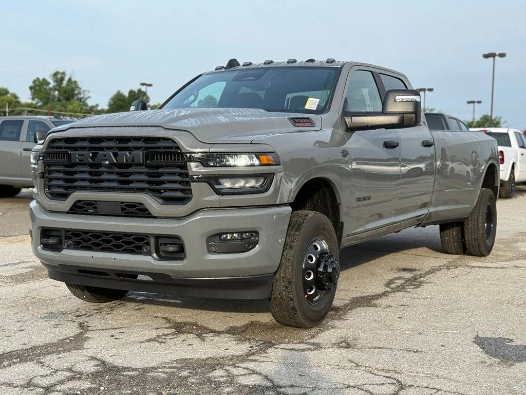 New 2027 Ceramic Gray Clearcoat RAM Big Horn image 2