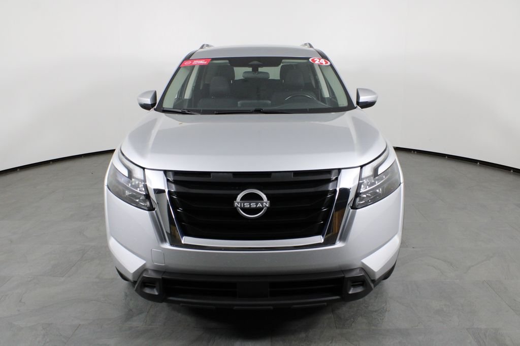 2024 Nissan Pathfinder SV - Photo 13