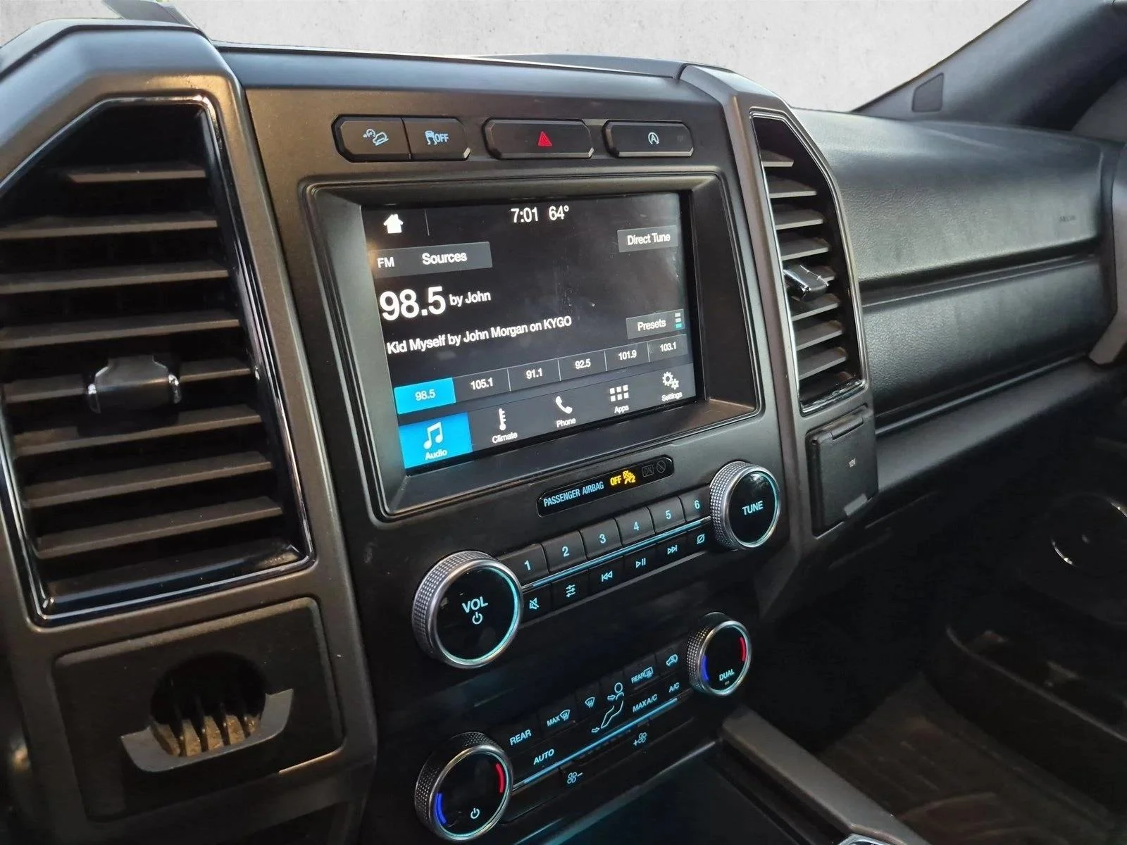 Used 2019 Blue Metallic Ford XLT image 12