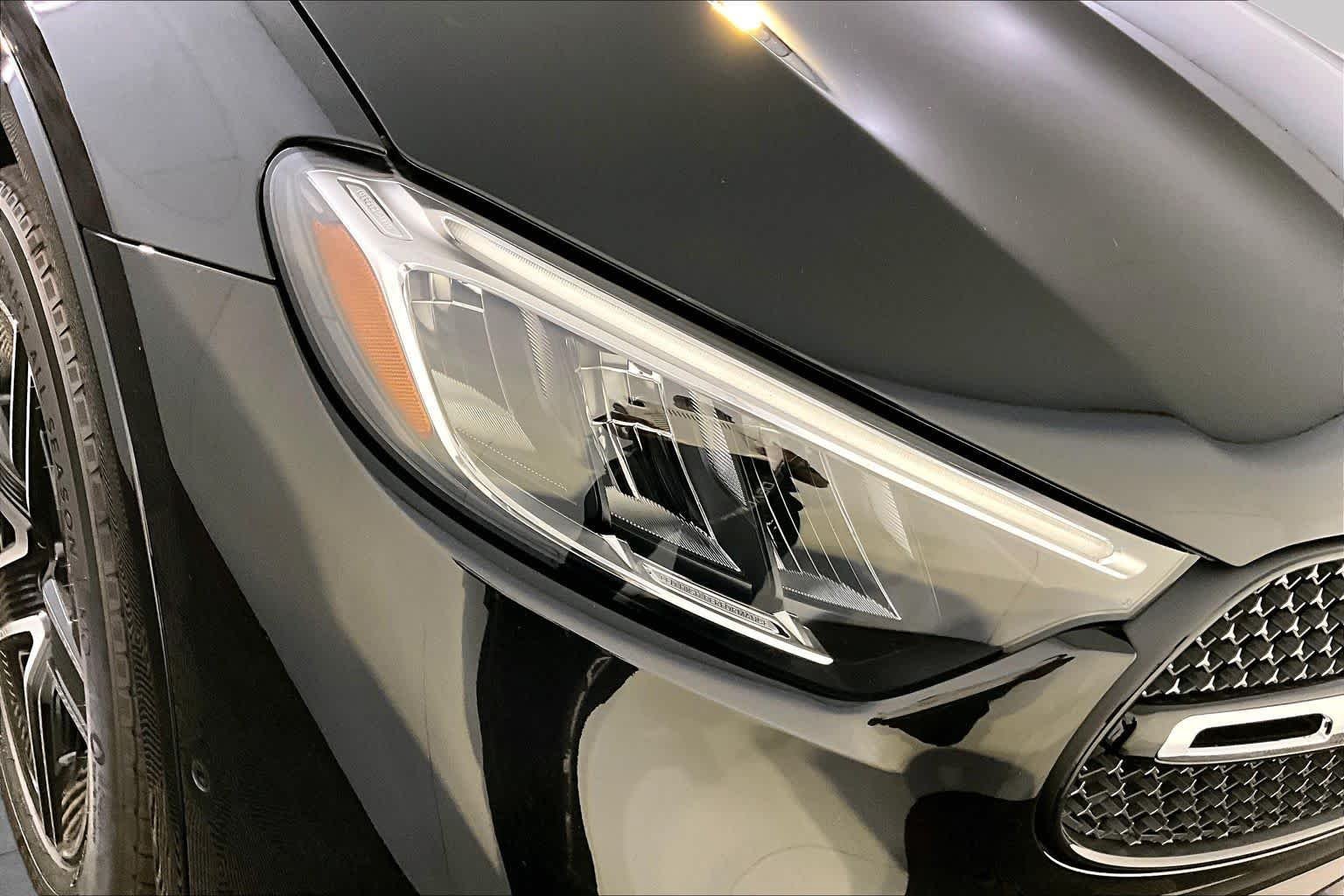 New 2026 Obsidian Black Metallic Mercedes-Benz GLC 300 image 16