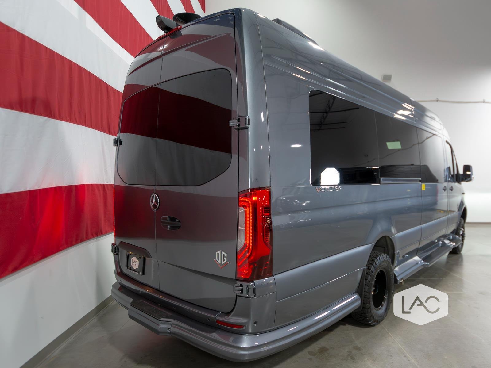 New 2026 Selenite gray metallic OGV Luxury Coach AWD ULTIMATE 1080ah ADV Pkg image 34