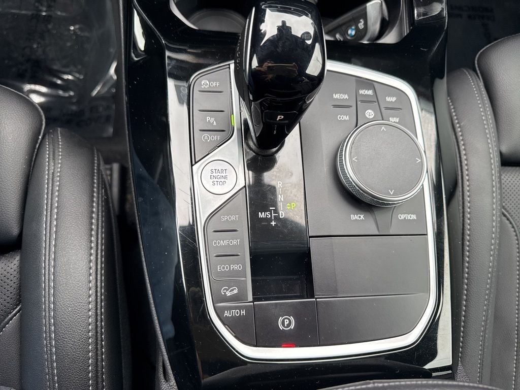 Used 2024 Black Sapphire Metallic BMW xDrive30i image 28