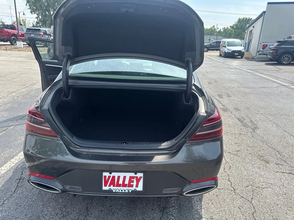 2025 GENESIS G70 Standard - Photo 43
