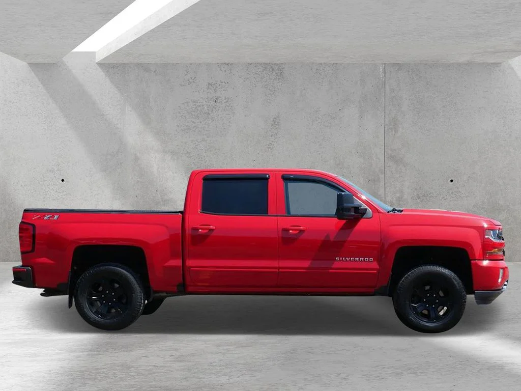 Certified 2018 Chevrolet Silverado 1500 LT with VIN 3GCUKREC2JG631882 for sale in White Bear Lake, Minnesota