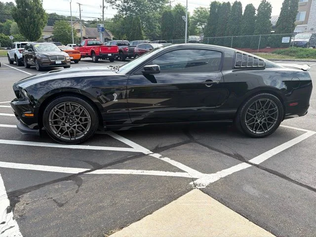 Used 2014 Black Ford Shelby GT500 image 5