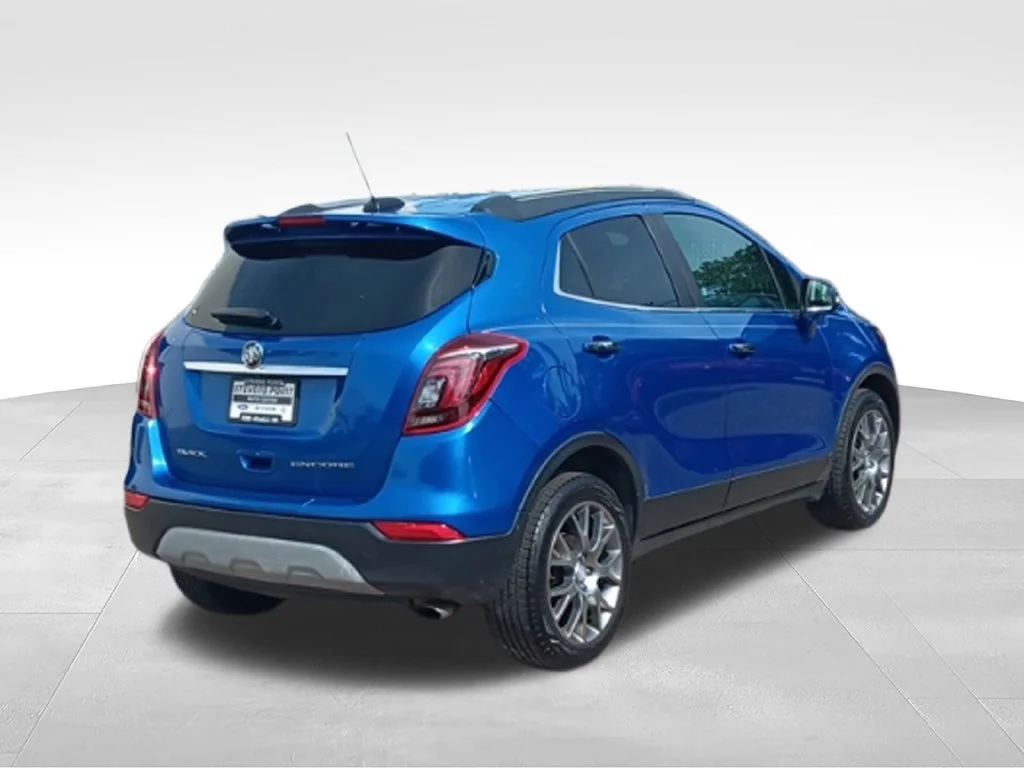 Used 2018 Brilliant Blue Metallic Buick Sport Touring image 7